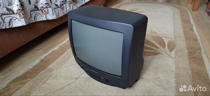 Телевизор samsung