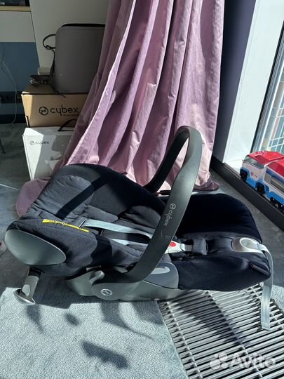 Cybex Cloud Q Plus + isofix-база