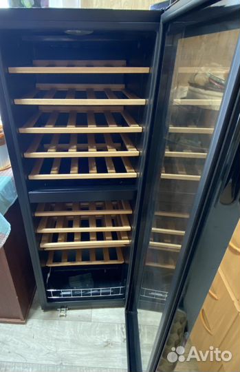 Винный шкаф Dunavox