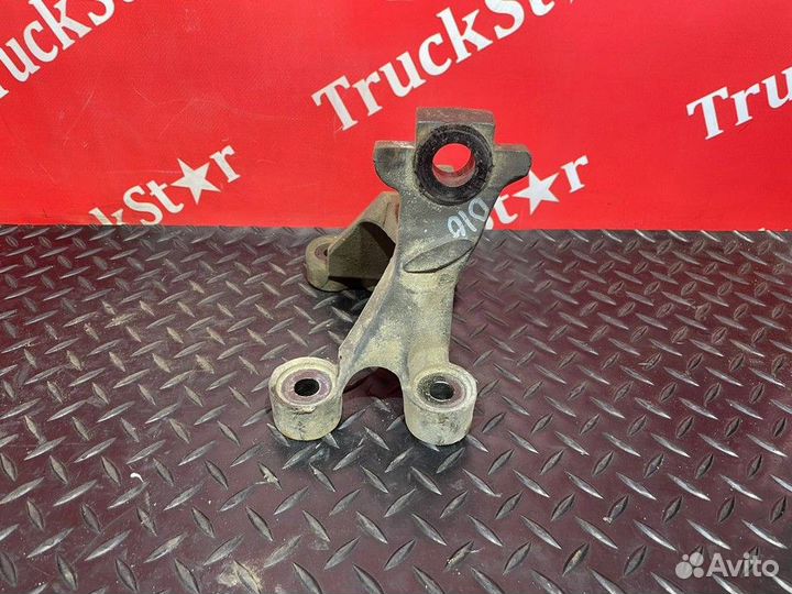 Кронштейн двигателя передний левый Daf XF105