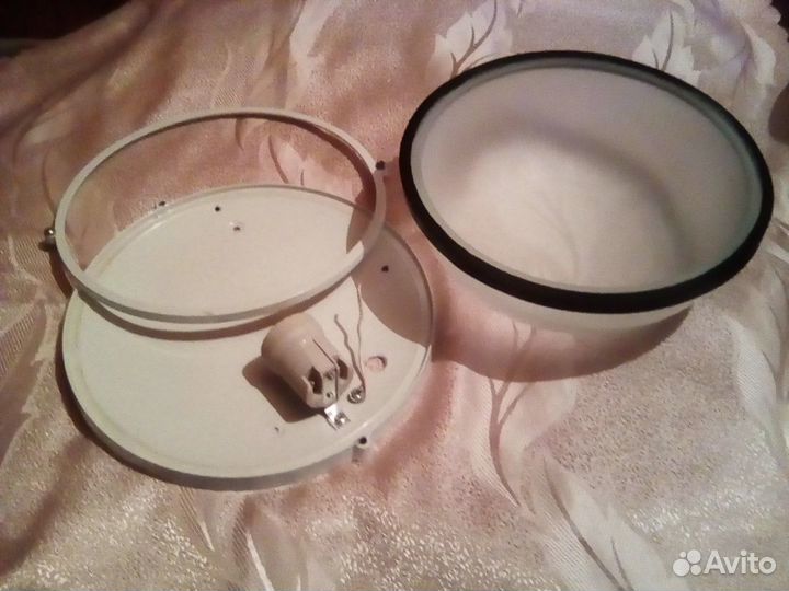 Светильник на потолок или стену 1шт