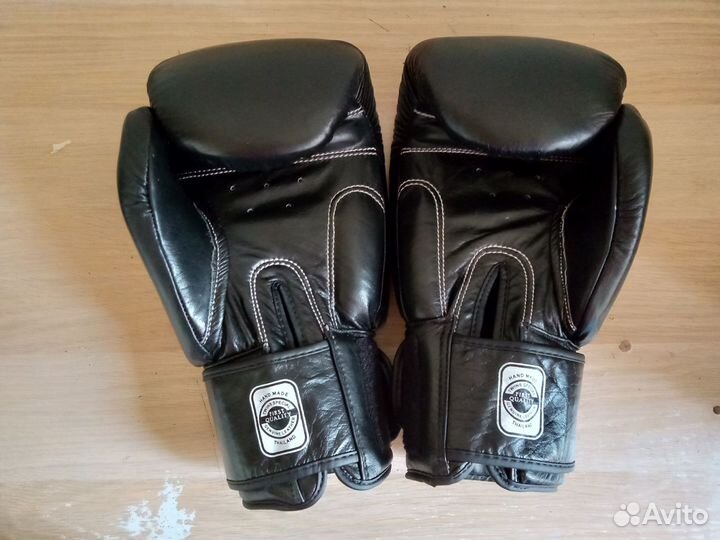 Боксерские перчатки Twins bgvl-3