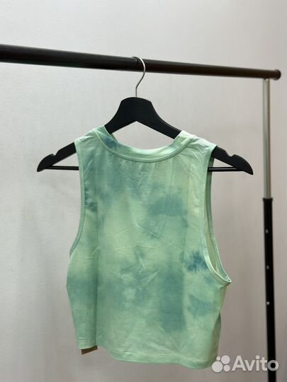 Майка женская Nobull Tank Зелёная