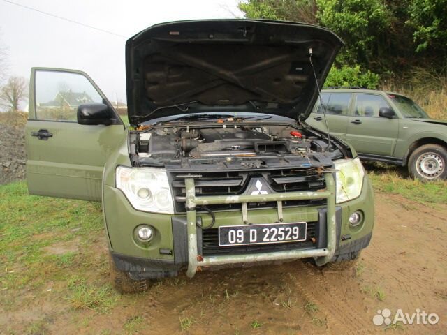 Блок управления mitsubishi pajero 4 2009