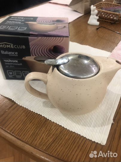 Заварочный чайник керамика с ситечком новый