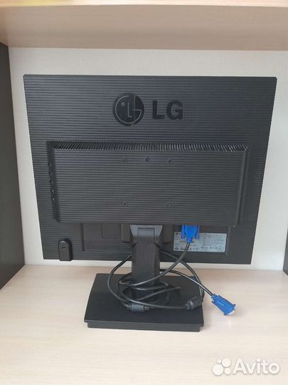 Монитор LG Flatron L1919S