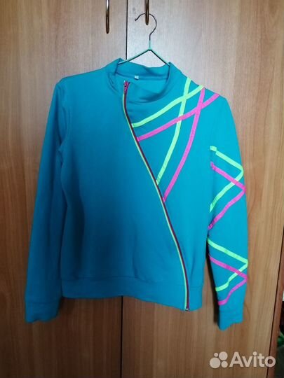 Спортивная кофта женская