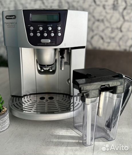 Кофемашина delonghi magnifica pronto capuccino