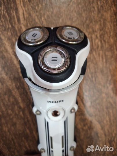 Электро бритва philips