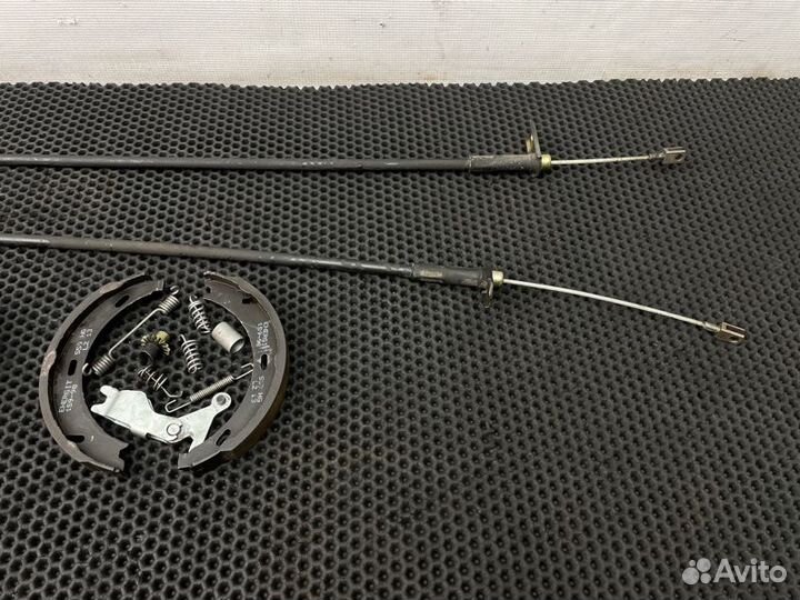 Трос ручника Mercedes-Benz E-Class W210 112.911