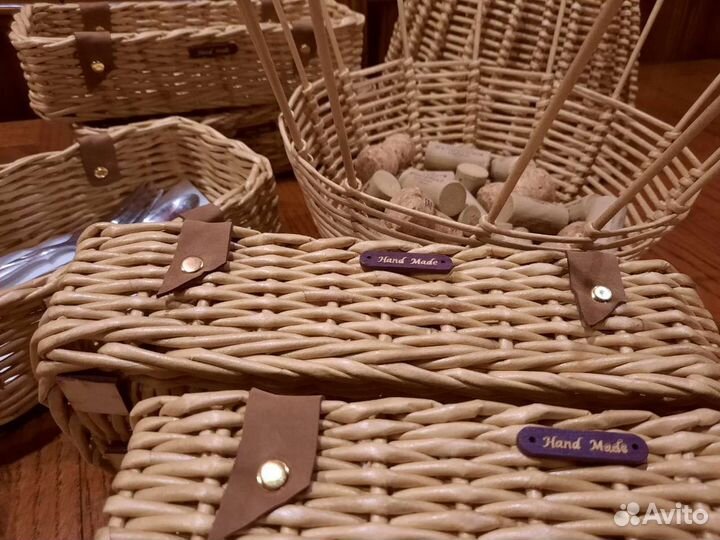 Плетеный органайзер для подачи столовых приборов