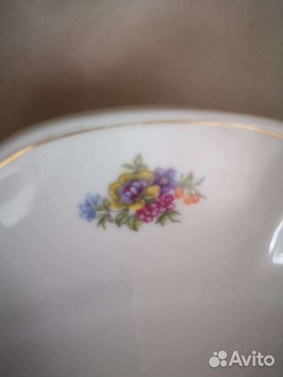 Блюдо фарфор