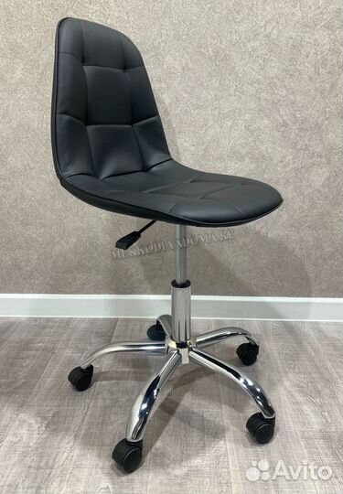 Кресло офисное