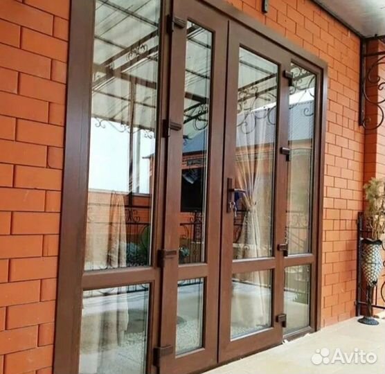 Двери алюминиевые