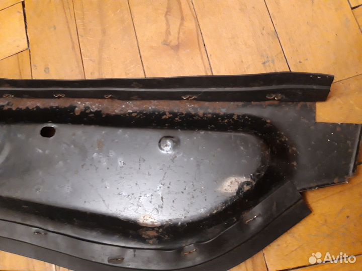 Щитки грязезащитные передних крыльев Москвич