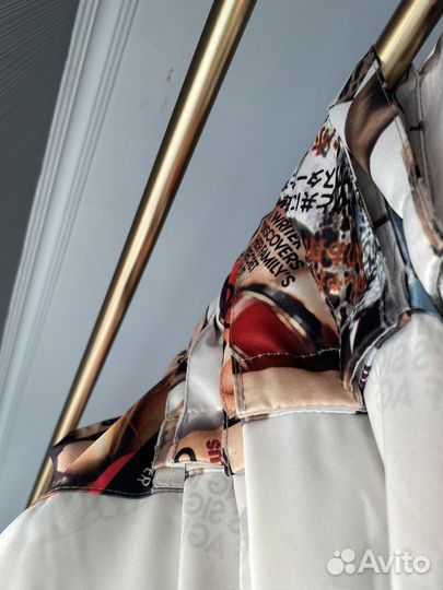 Шторы с принтом обложки журнала Вог