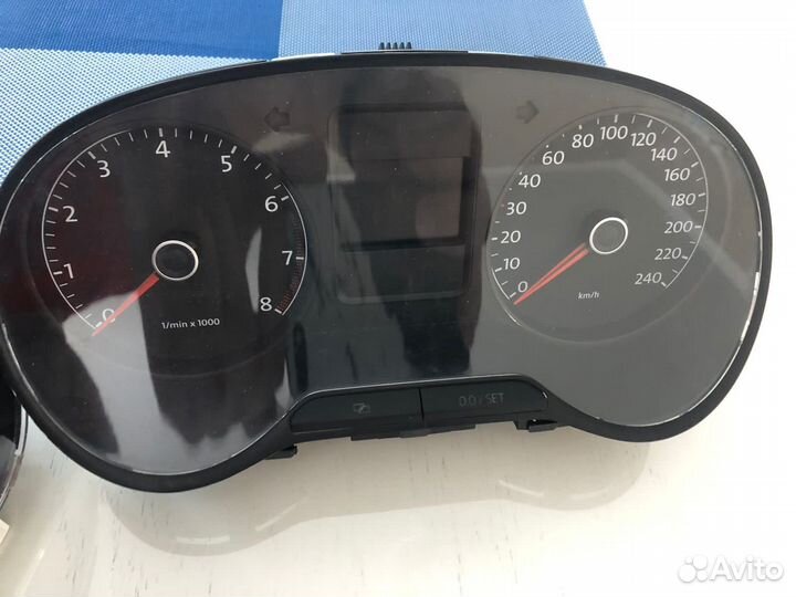 Щиток приборов Гранта и Polo