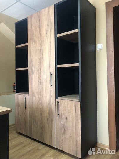 Офисная мебель/шкафы/тумбы/столы