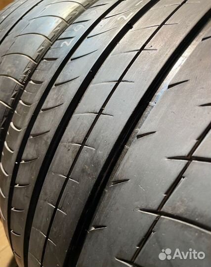 Michelin Pilot Sport 295/30 R19