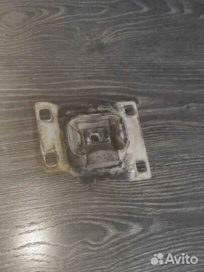 Подушка АКПП ford focus 1