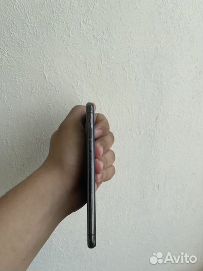 iPhone X, 64 ГБ