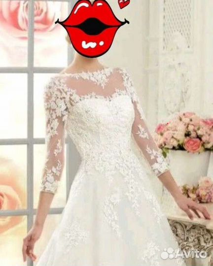 Свадебное платье со шлейфом