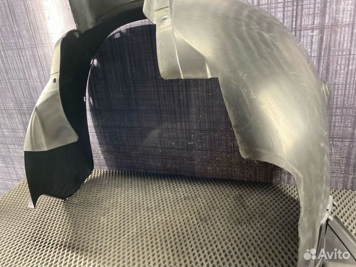 Подкрылок передний левый Bmw X5 E53 M54 2006
