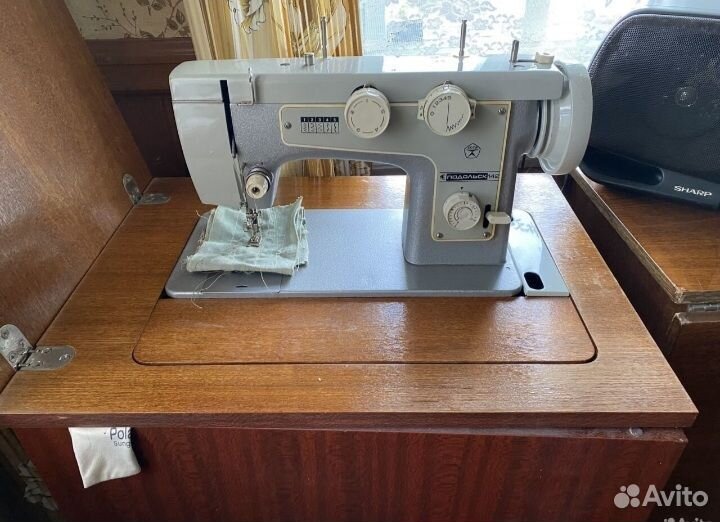 Швейная машина Подольск 142