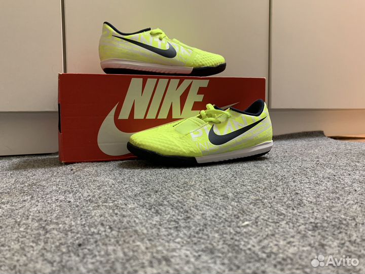 Футзалки nike phantom