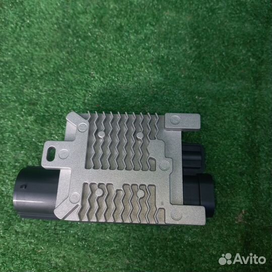 Блок управления вентилятором Ford Focus 2