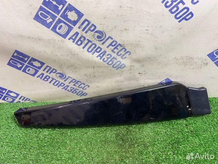 Обшивка стойки левая Audi A4 B6 седан 1.8 BFB 2002