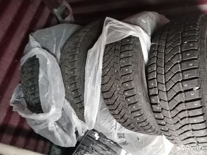 Viatti Brina Nordico V-522 195/60 R15