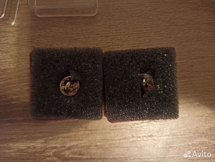 Значек 80 лет метро