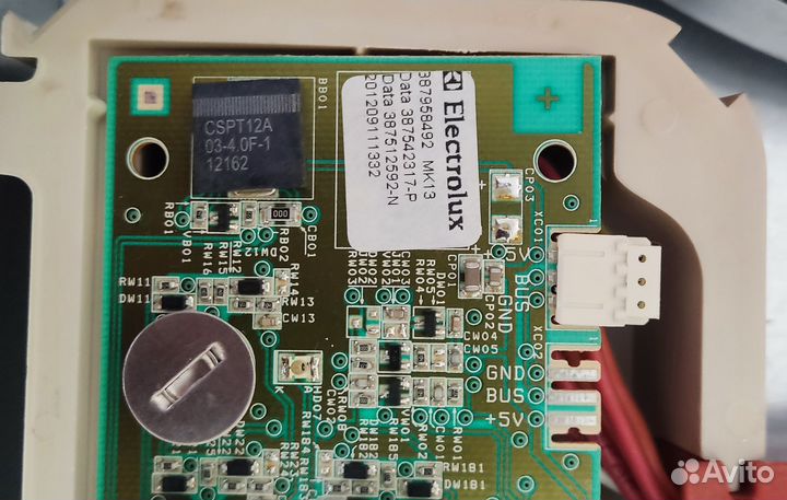 Варочная панель Электролюкс EHF6343FOK на запчасти