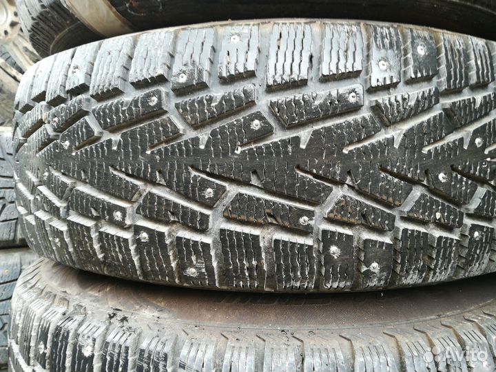 R16 Goodyear UltraGrip 500 245/70, PCD 6x114.3 DIA 67