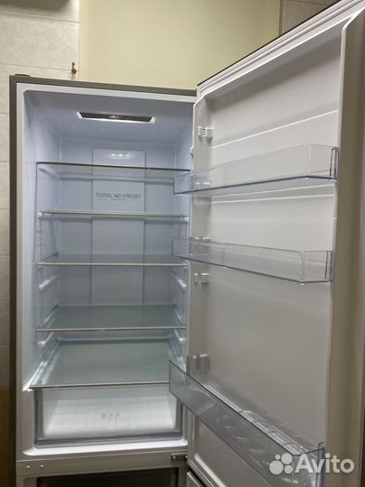 Холодильник haier новый NO frost
