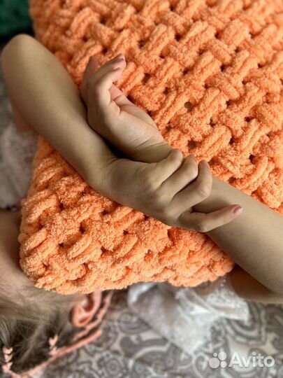 Подушки (пара) новые мягкие /интерьер