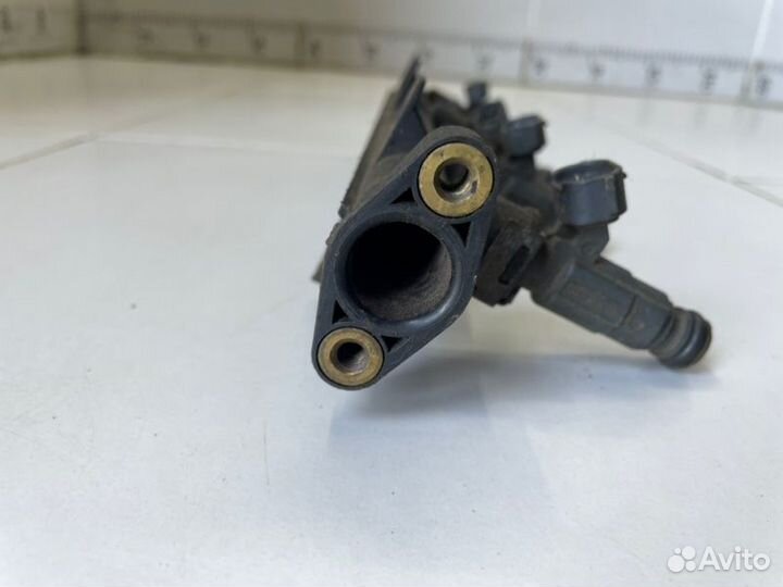 Рейка топливная (рампа) Kia Spectra SD S6D 1.6