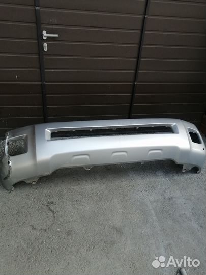 Бампер передний Toyota Land Cruiser 200 2012-2015