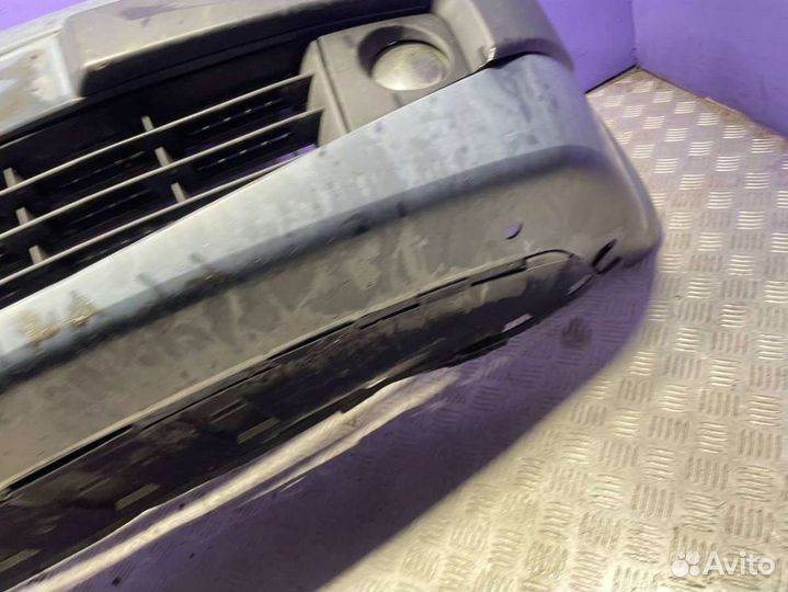 Бампер передний Renault Megane 2 2007