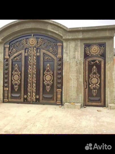 Кованные ворота в Маджалисе