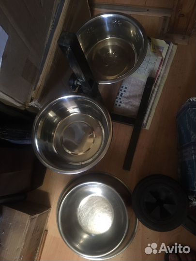 Миски, подставка, лапочистка для собак