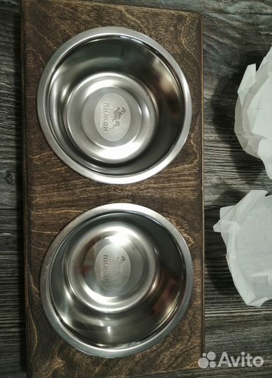 Подставка с мисками