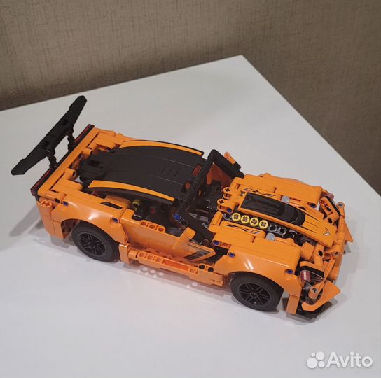 Конструктор lego Technic Chevrolet Corvette ZR1
