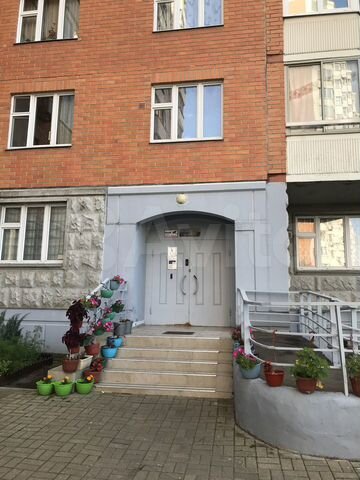 3-к. квартира, 82 м², 11/17 эт.