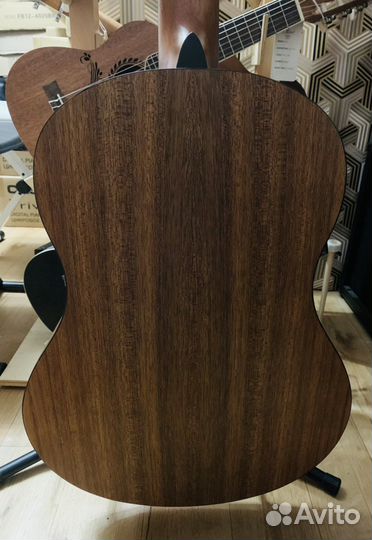 Классическая Гитара + Чехол (Красное Дерево)