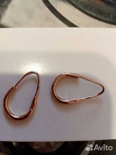 Золотые серьги