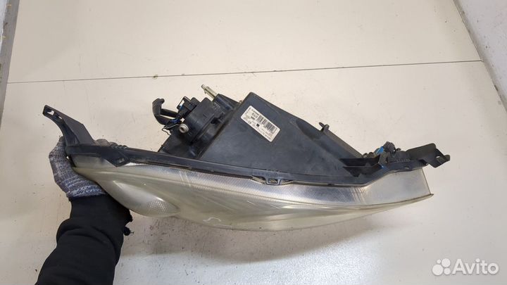 Фара (передняя) правая Nissan Note E11, 2006