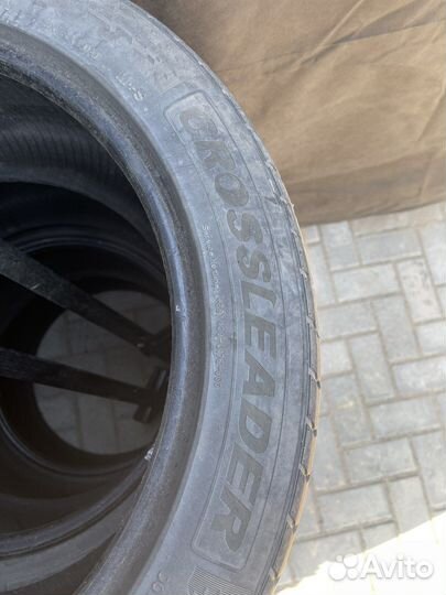 CrossLeader DH01 255/45 R18