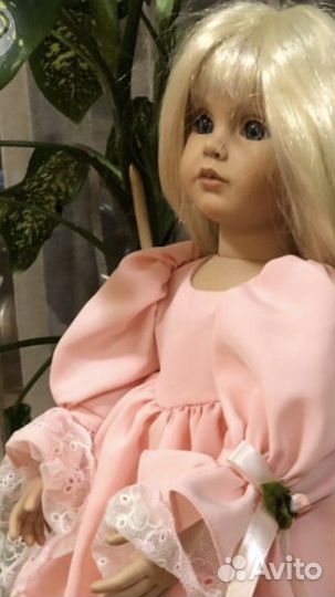 Коллекционная кукла винил